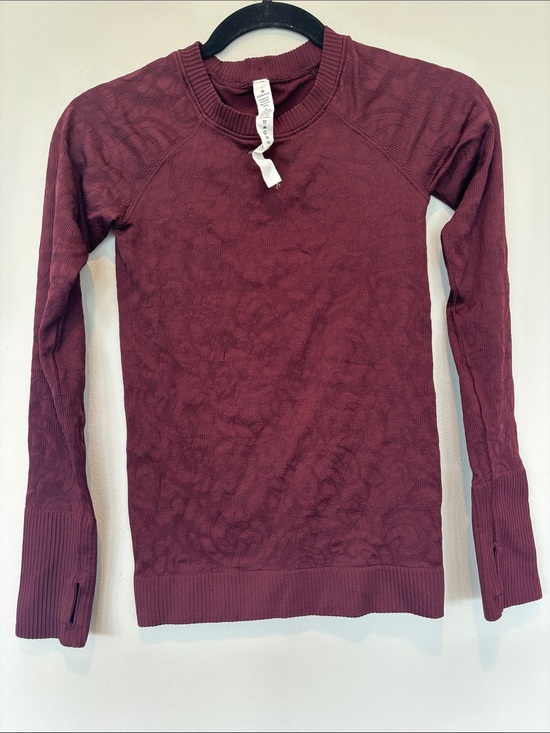lululemon athletica Tops - Lululemon women’s Long-Sleeve Crewneck Top in Burgundy - Size 2